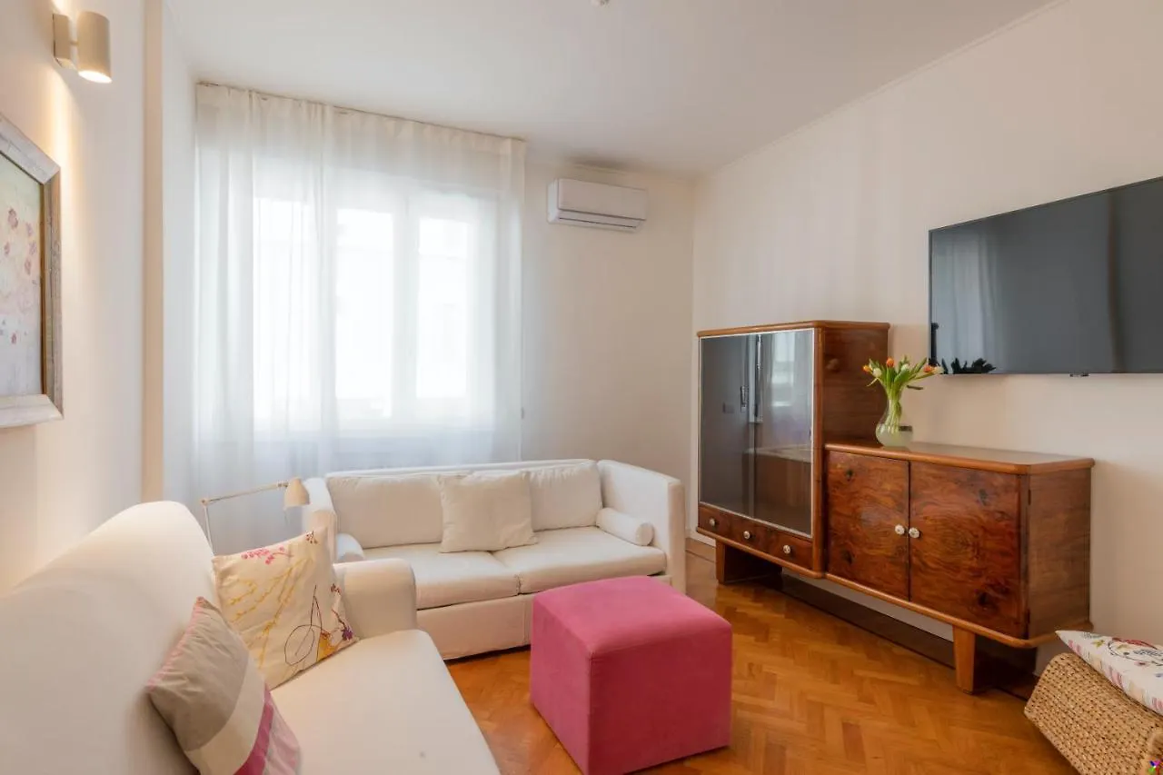 Bnbutler - Verona 12, Porta Romana District Milán Apartmán